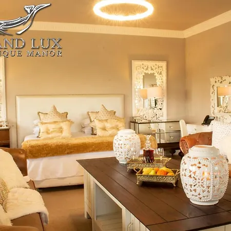 Grand Lux Boutique Manor-3